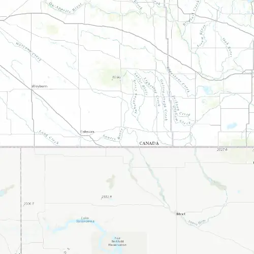 Radar near Oxbow at now — 10:48 pm CST, Fri Jul 10